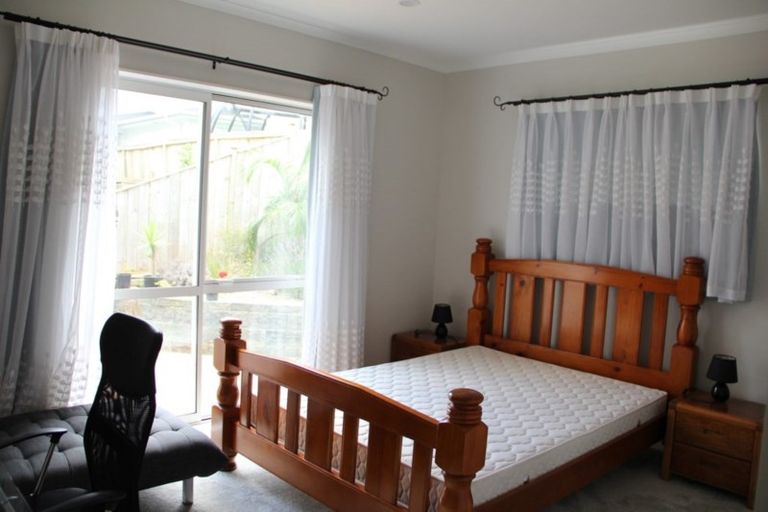 Photo of property in 3 Ascension Crescent, Orewa, 0931