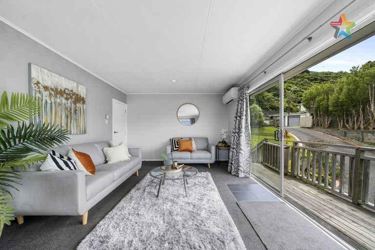 Photo of property in 80 Mulberry Street, Normandale, Lower Hutt, 5010