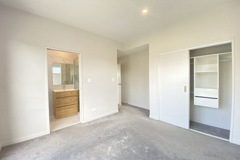 Photo of property in 2 Dorricott Avenue, Hobsonville, Auckland, 0616