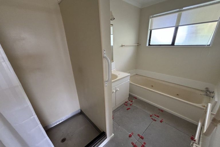 Photo of property in 96a Slacks Road, Awapuni, Palmerston North, 4412