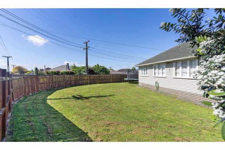 Photo of property in 47 Arimu Road, Papakura, 2110