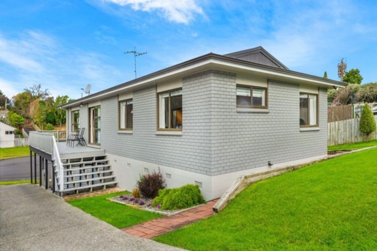 Photo of property in 8 Judena Place, Pukete, Hamilton, 3200