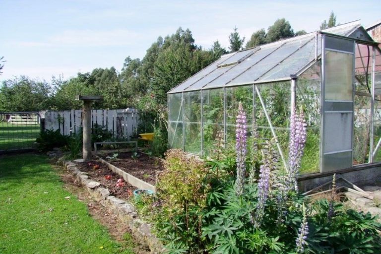 Photo of property in 21 Stewart Road, Milton, 9220