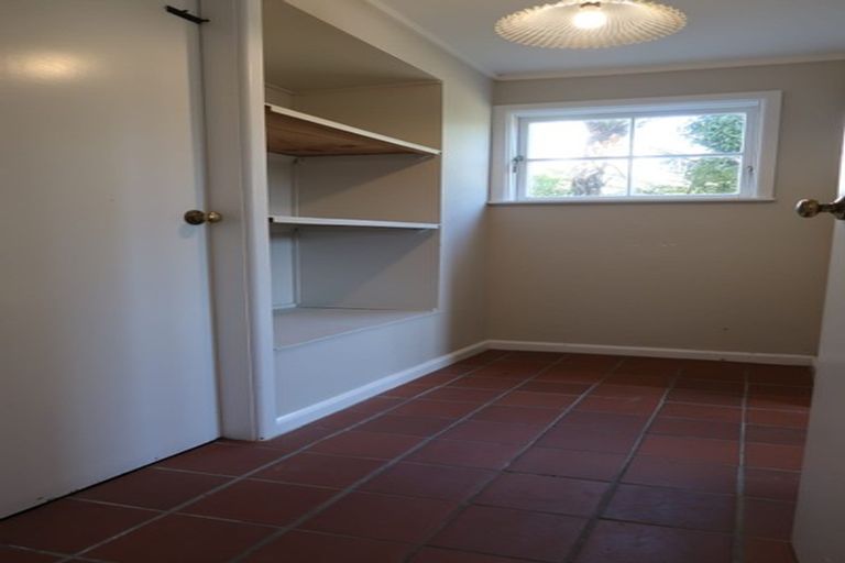 Photo of property in 10 Lucknow Terrace, Khandallah, Wellington, 6035