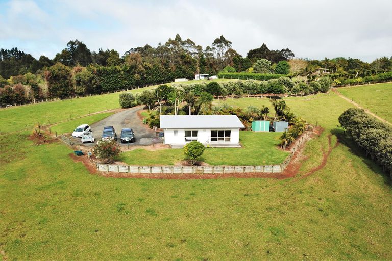 Photo of property in 121d Waimate North Road, Kerikeri, 0293