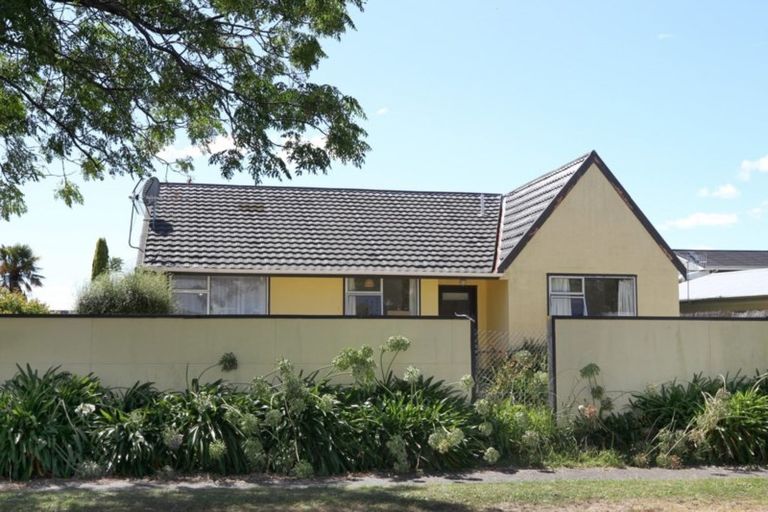 Photo of property in 9 Currie Street, Greenmeadows, Napier, 4112