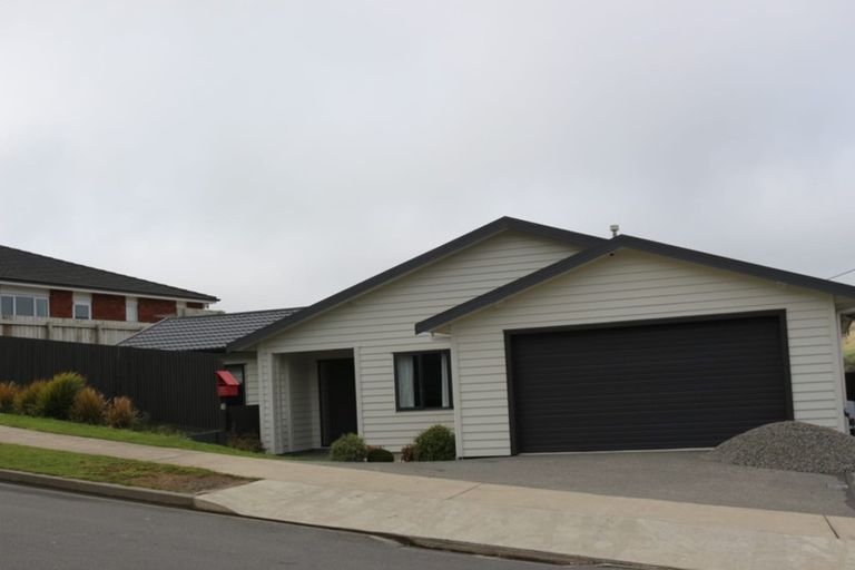 Photo of property in 10 Bickerton Rise, Churton Park, Wellington, 6037