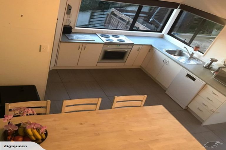 Photo of property in 1/32 Killarney Avenue, Torbay, Auckland, 0630