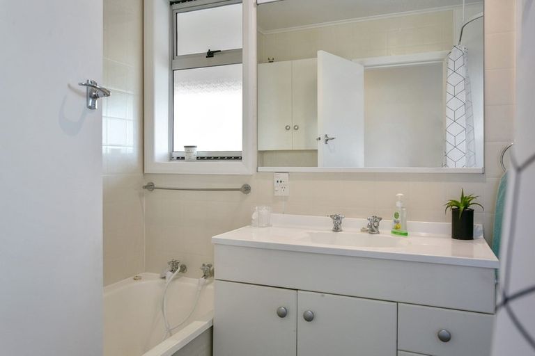 Photo of property in 35 Grosvenor Street, Cambridge, 3434