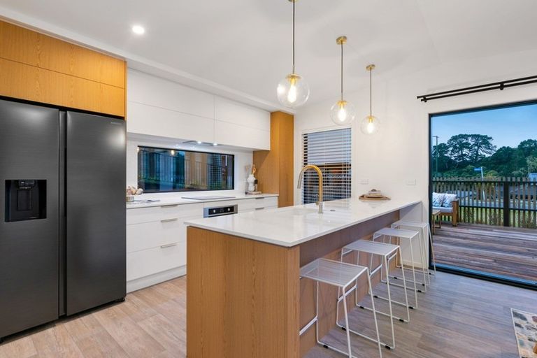 Photo of property in 14 Hayward Place, Ohauiti, Tauranga, 3112