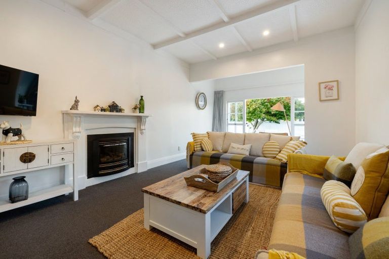 Photo of property in 23 Williams Street, Cambridge, 3434