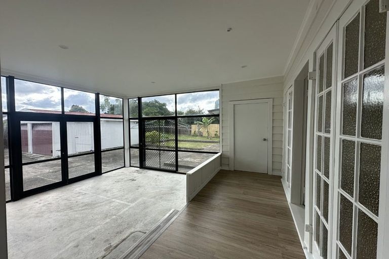 Photo of property in 18 Lupton Road, Manurewa, Auckland, 2102