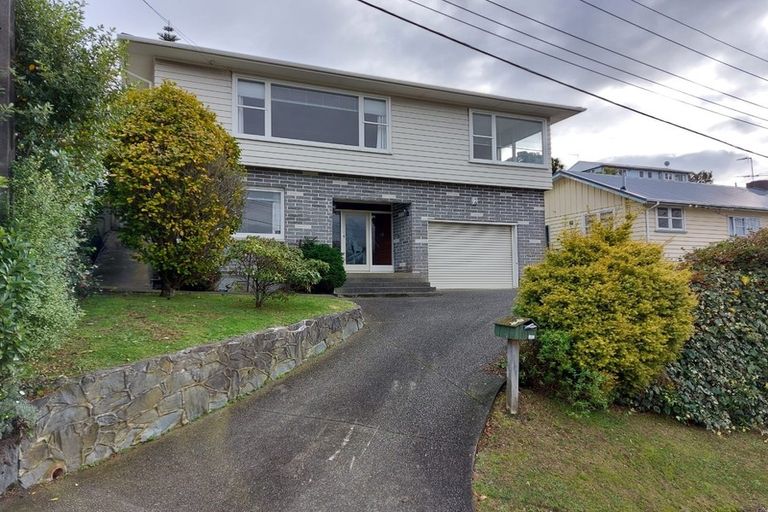 Photo of property in 11 Angell Street, Johnsonville, Wellington, 6037