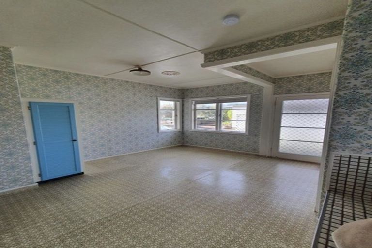 Photo of property in 96 Portal Street, Durie Hill, Whanganui, 4500