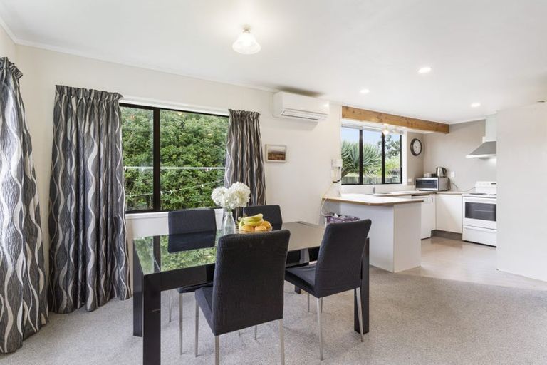 Photo of property in 14a Karaka Street, New Lynn, Auckland, 0600