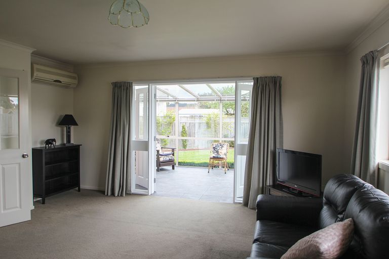 Photo of property in 12 Doon Street, Oamaru North, Oamaru, 9400