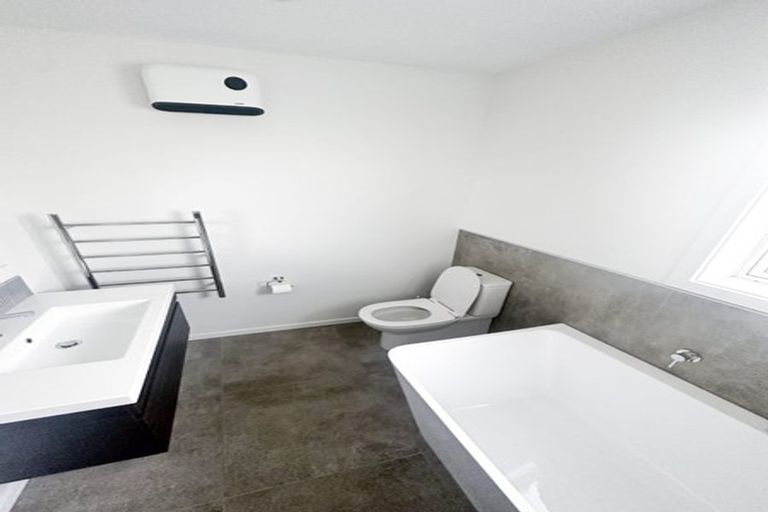 Photo of property in 113 Gayhurst Road, Dallington, Christchurch, 8061