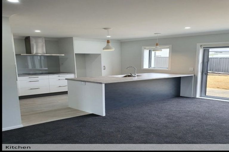 Photo of property in 6 Tieke Lane, Kenepuru, Porirua, 5022
