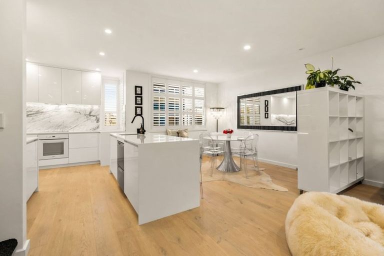 Photo of property in 10/4 Campbell Road, Takapuna, Auckland, 0622