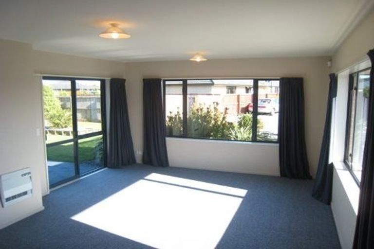 Photo of property in 13 Cressida Close, Rolleston, 7614