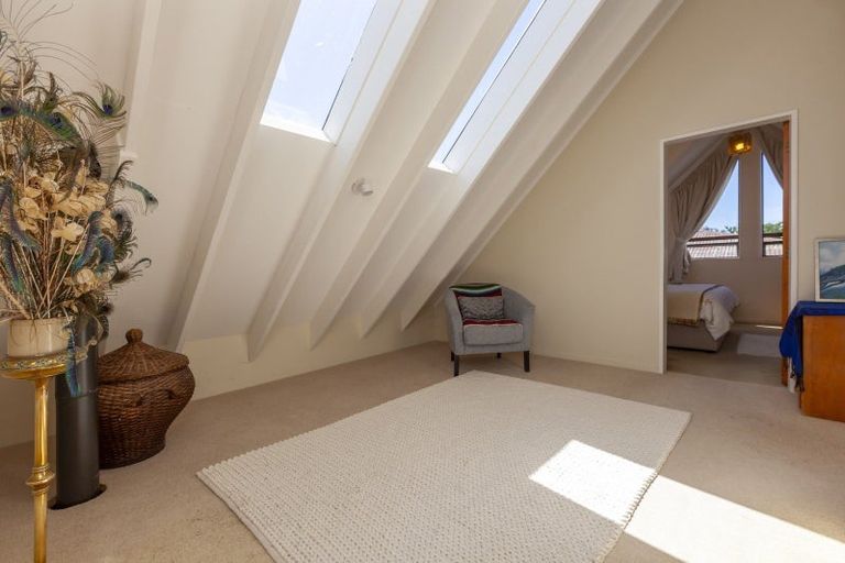 Photo of property in 44 Dale Road, Raumati South, Paraparaumu, 5032