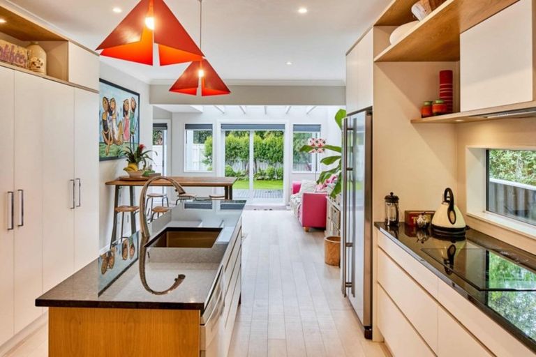 Photo of property in 12 Rossiter Avenue, Waterloo, Lower Hutt, 5011