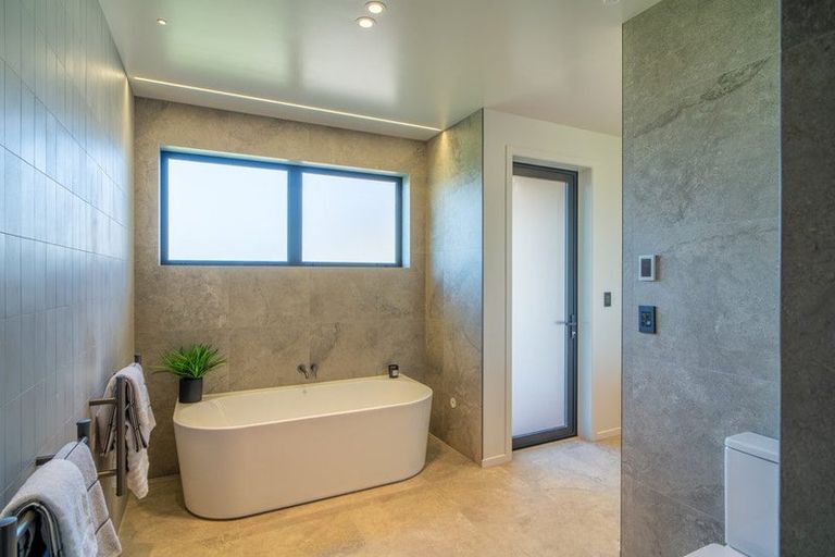 Photo of property in 9c Dalbeth Place, Matangi, Hamilton, 3284