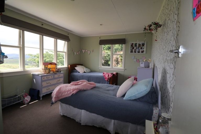 Photo of property in 89 Stout Road, Glenham, Wyndham, 9891