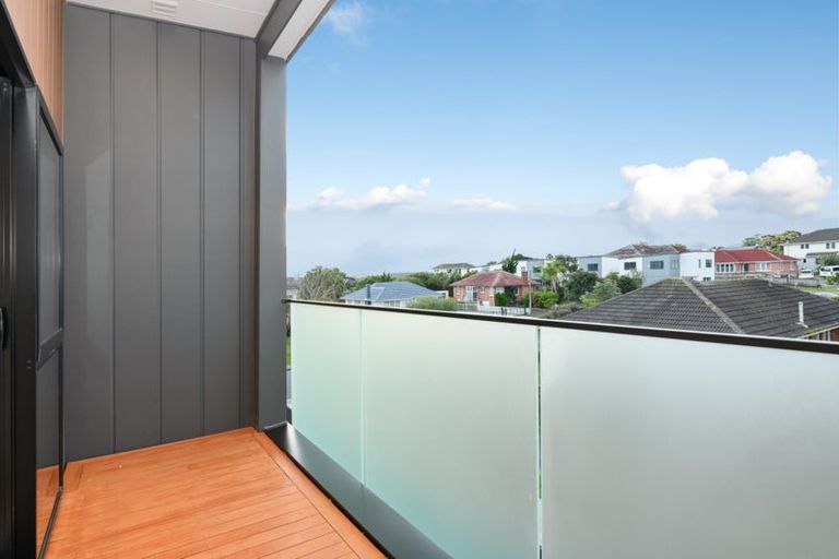 Photo of property in 24f Essex Street, Te Atatu South, Auckland, 0610