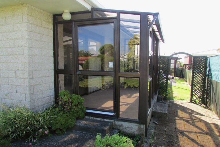 Photo of property in 2/19 Cowper Street, Greymouth, 7805