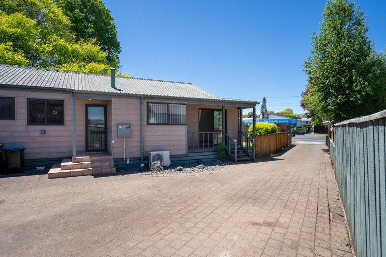 Photo of property in 277 Shakespeare Street, Leamington, Cambridge, 3432