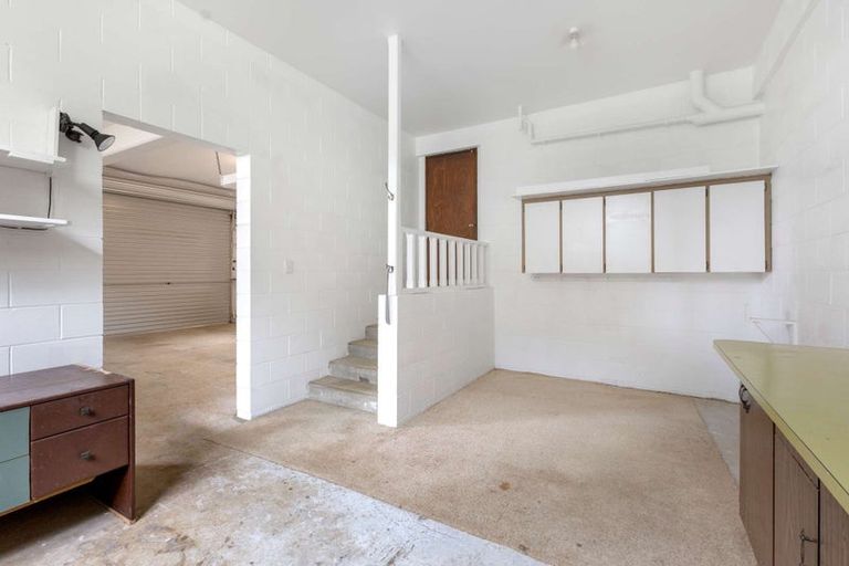 Photo of property in 5 Saint Ives Grove, Whalers Gate, New Plymouth, 4310