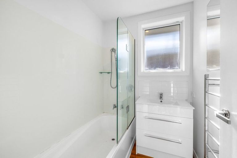 Photo of property in 4 Roswell Place, Islington, Christchurch, 8042