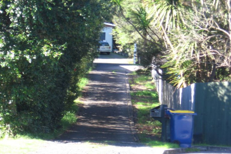 Photo of property in 46 Onedin Place, Titirangi, Auckland, 0604