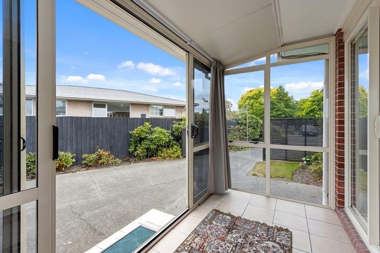 Photo of property in 28 Carbine Place, Sockburn, Christchurch, 8042