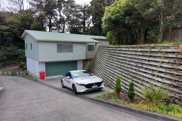 Photo of property in 35a Forest Road, Pinehaven, Upper Hutt, 5019