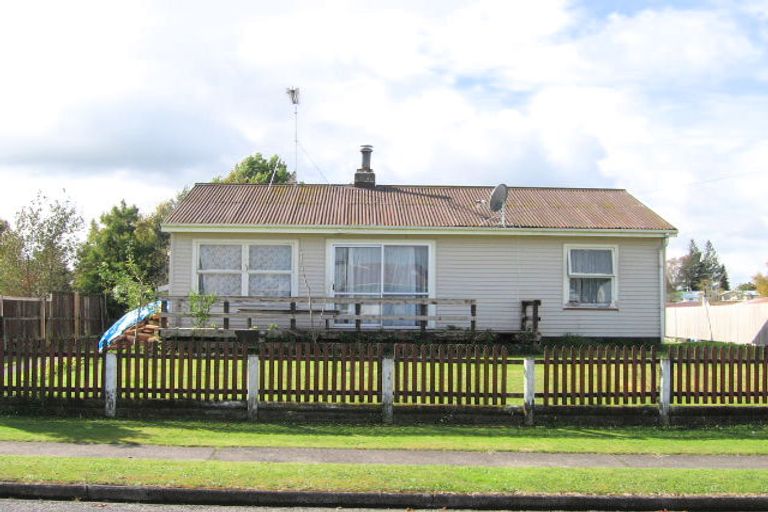 Photo of property in 11 Jedburgh Street, Tokoroa, 3420