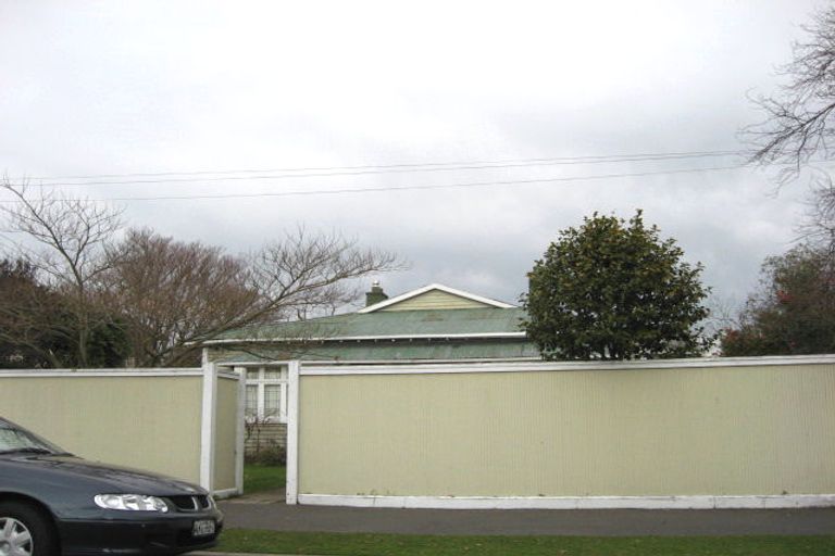 Photo of property in 11 Browns Road, St Albans, Christchurch, 8014