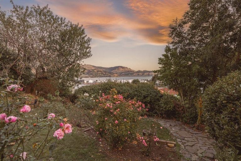 Photo of property in 24a Voelas Road, Lyttelton, 8082