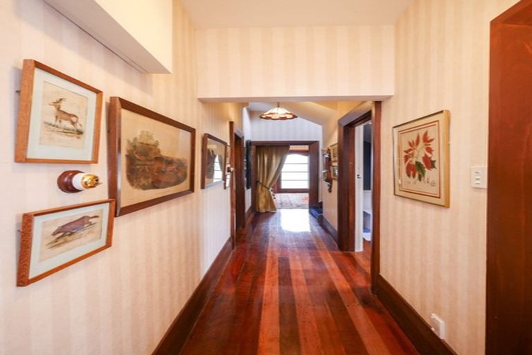 Photo of property in 22 Valpy Street, Saint Clair, Dunedin, 9012