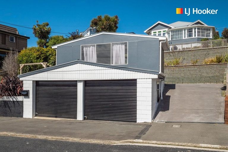 Photo of property in 5 Preston Crescent, Belleknowes, Dunedin, 9011