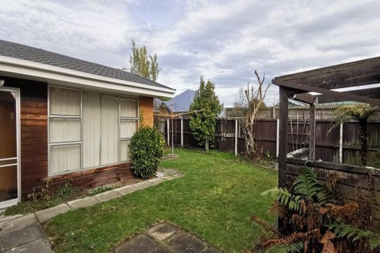 Photo of property in 157 Avonhead Road, Avonhead, Christchurch, 8042