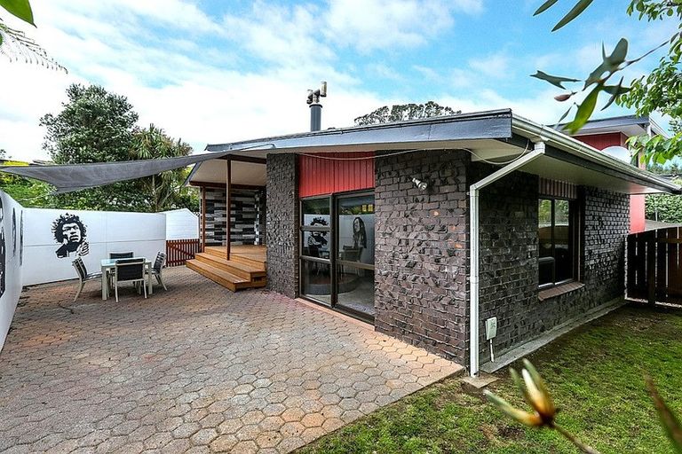 Photo of property in 7 Lombardy Place, Whalers Gate, New Plymouth, 4310