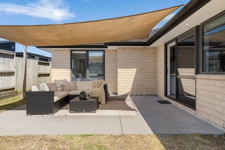 Photo of property in 15 Piata Street, Papamoa Beach, Papamoa, 3118