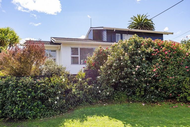 Photo of property in 48 Great North Road, Saint Johns Hill, Whanganui, 4500