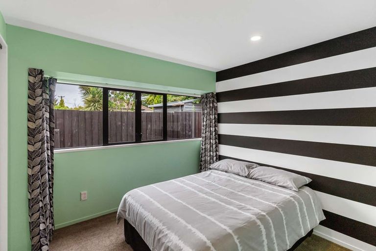 Photo of property in 2/14 Jocelyn Street, Casebrook, Christchurch, 8051