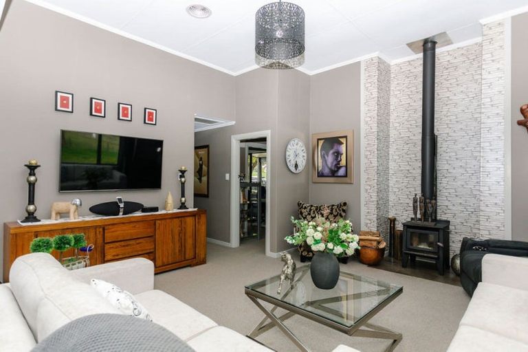 Photo of property in 423 Tipapakuku Road, Dannevirke, 4976