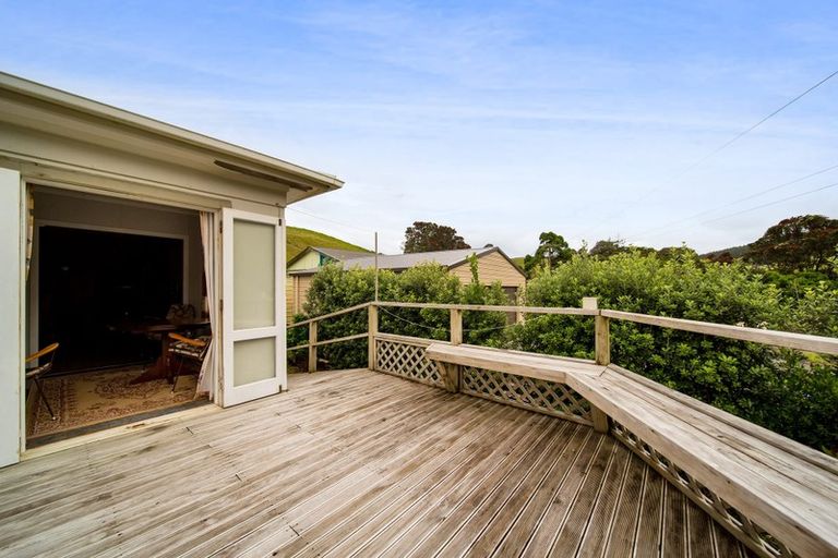 Photo of property in 4a Oha Street, Mokau, 4376
