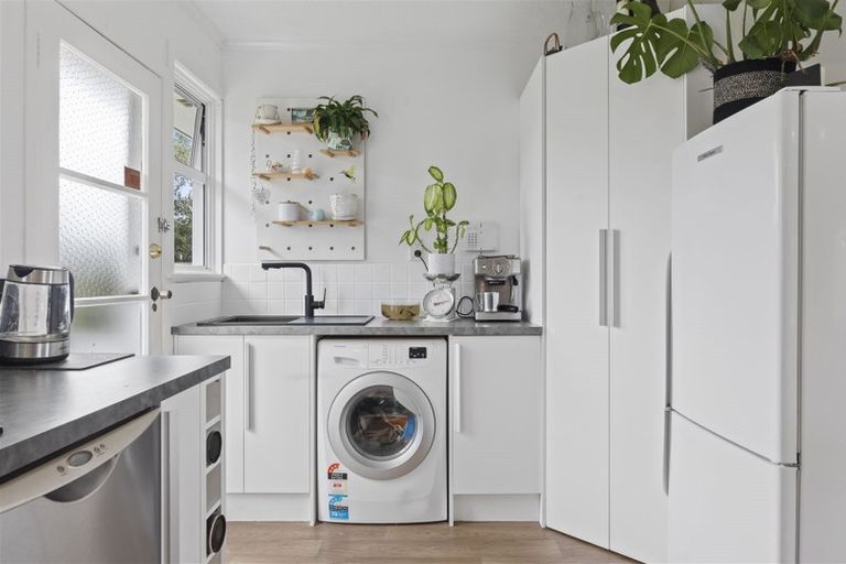 Photo of property in 80a Mcrobbie Road, Kingseat, Papakura, 2580