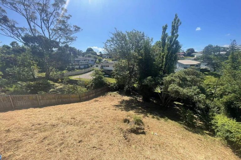 Photo of property in 85 Taurus Crescent, Beach Haven, Auckland, 0626